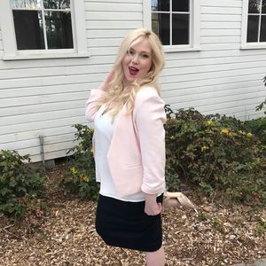 Meet your Posher, Amber